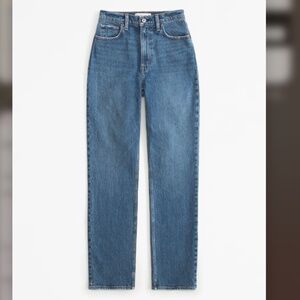 Abercrombie Curve Love Ultra High Rise 90s Straight Jean